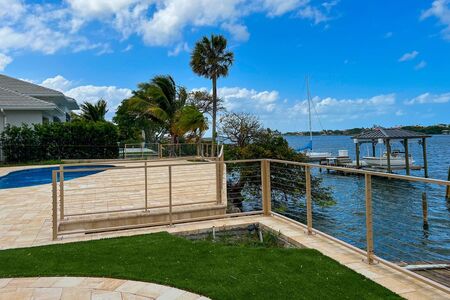 Oak Barrel Aluminum With Stainless Steel Cable Railing